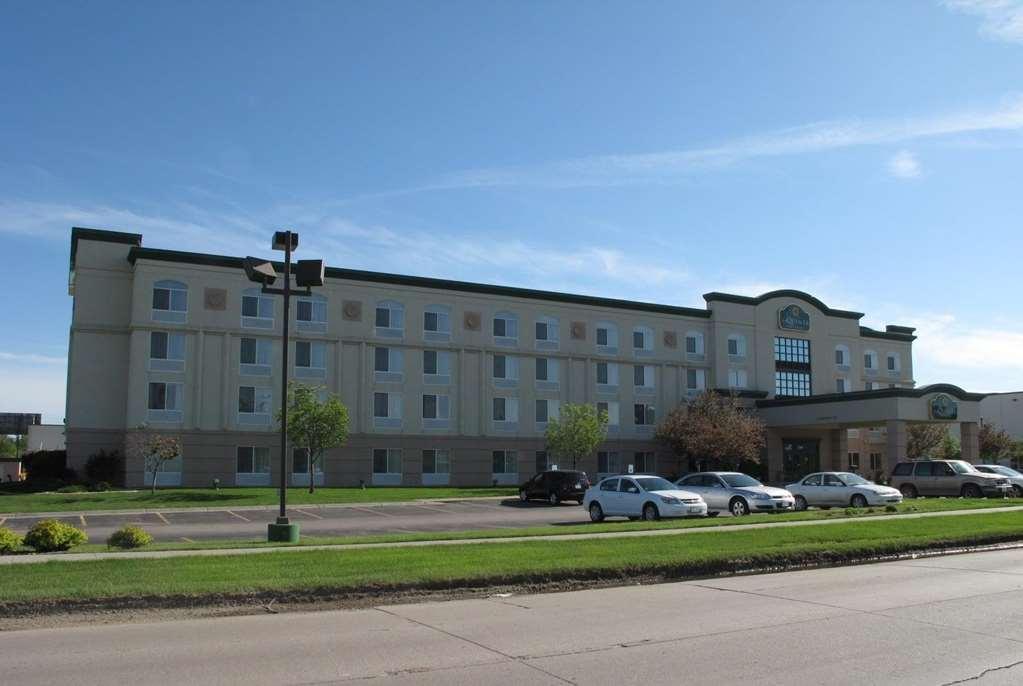 La Quinta By Wyndham Omaha Airport Downtown Hotel Carter Lake Exterior foto