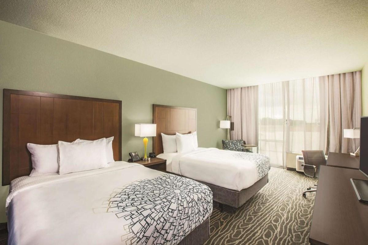 La Quinta By Wyndham Omaha Airport Downtown Hotel Carter Lake Exterior foto