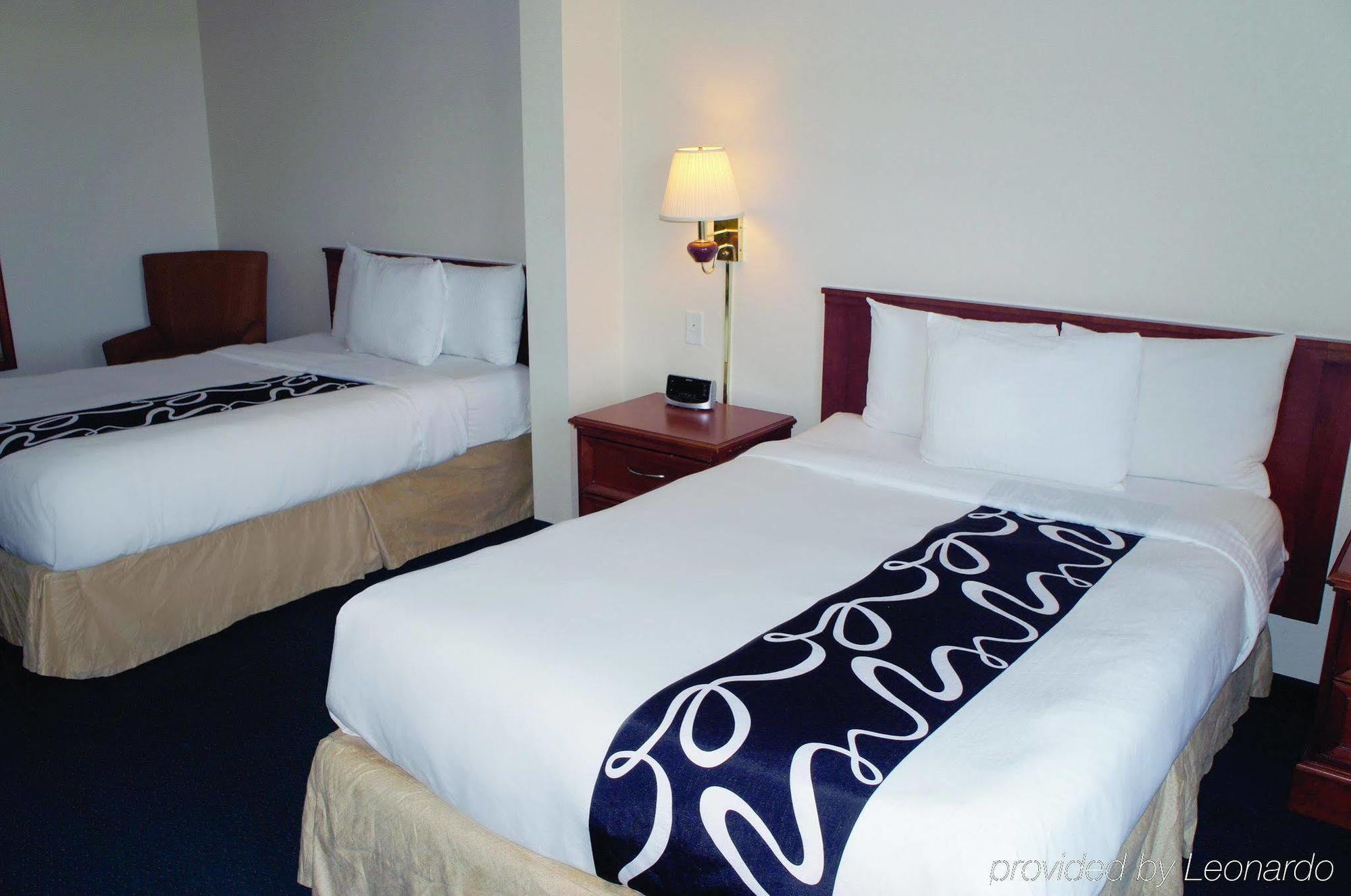 La Quinta By Wyndham Omaha Airport Downtown Hotel Carter Lake Exterior foto